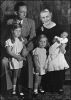 Název souboru=Goebbels_family_01.jpg
Velikost souboru=39KB
Rozměry=250x350
Datum přidání=17. Červenec 2008 Goebbels_family_01.jpg