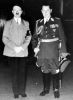 Název souboru=hitler_a_goring.jpg
Velikost souboru=12KB
Rozměry=300x410
Datum přidání=17. Červenec 2008 hitler_a_goring.jpg